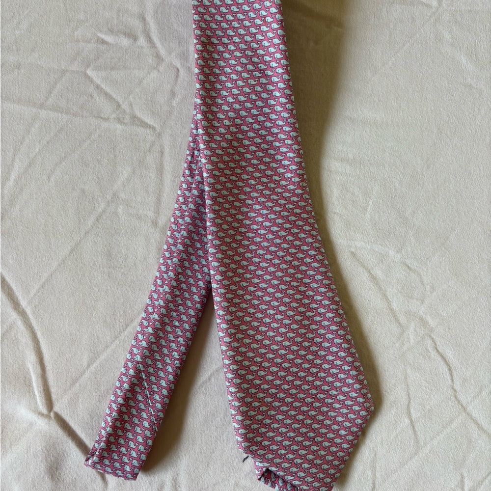 Vineyard Vines 100% Silk Tie Pink and Blue Whales